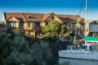 Harbourside Lodge Hotels in 
