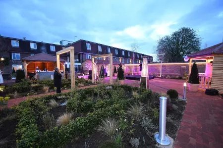 Old Palace Lodge Hotel Отели в г. Hockliffe