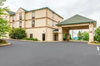 Quality Inn Hackettstown - Long Valley Các khách sạn gần Centenary University Equestrian Center