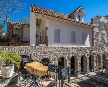 Hotel de Piedra Hotels in Bernal