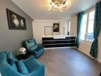 Hôtel le Home Saint Louis Hotels in Buc