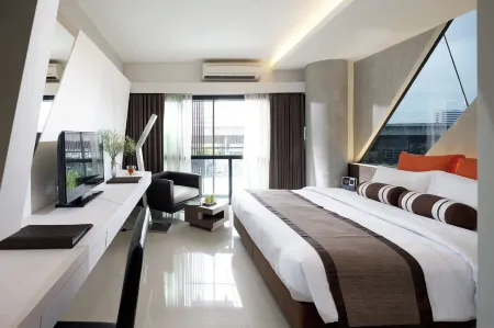 The Nine Forty One Hotel