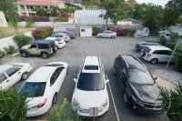 La Jamaca Hotel- La Parguera - parking