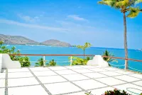 Hotel Catalina Beach Resort - Ocean View