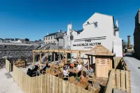 The George Hotel - parking