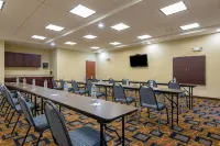 Holiday Inn Express & Suites Lafayette East