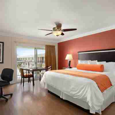 Travelodge by Wyndham Santa Maria Rooms