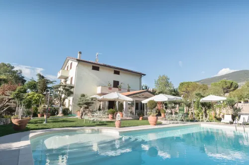 Il Giardino Degli Angeli Hotels in Capodacqua