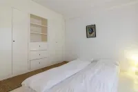 Four Red Doors Apartments