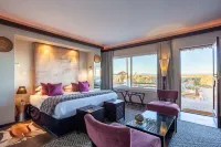 Inverdoorn Game Reserve Lodge