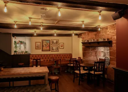 The Turks Head Отели рядом со станцией Центральная железнодорожная станция Exeter