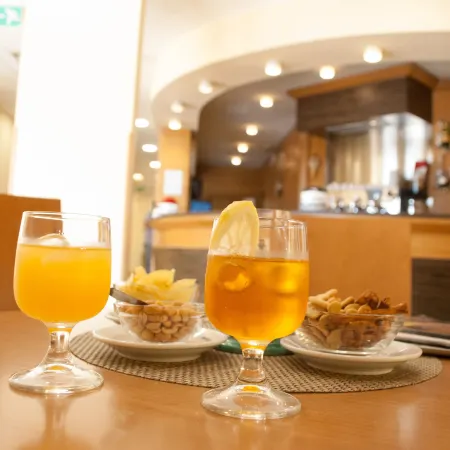 City Hotel