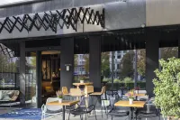 Hotel Indigo Antwerp - City Centre Hotels in der Nähe von Café au lait