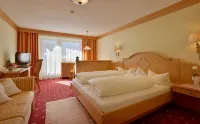 Hotel Ländenhof Superior Hôtels à : Finkenberg