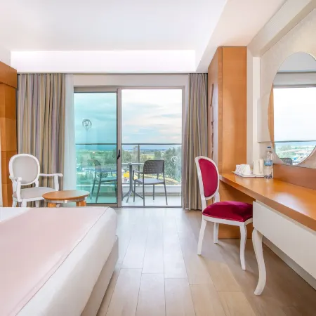 Port Nature Luxury Resort