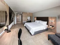 Holiday Inn Express Merida Hotels in Xcanatún
