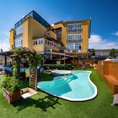 Hotel Estate