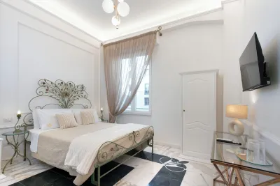 Residenza Borbonica Hotels near Galleria Toledo