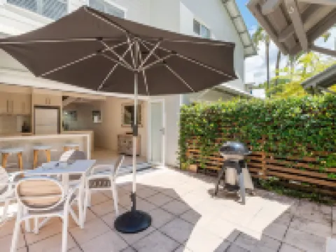 Noosa Entrance Waterfront Resort Hotels in Noosaville