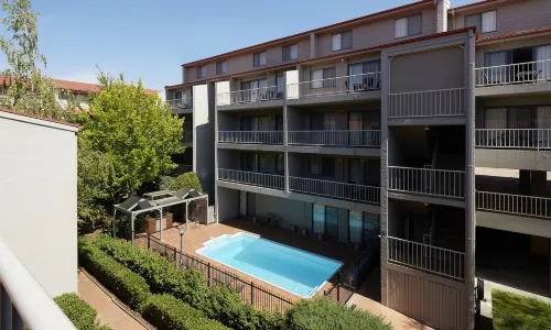 Pinnacle Apartments