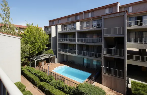 品尼高公寓