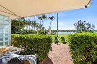 Cayman Quays Hotel a Tewantin