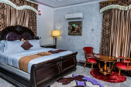 Gallani Suites Hotel