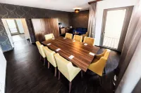 Best Western Plus Royal Suites