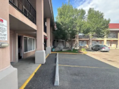 Econo Lodge Inn & Suites Hoteles en Lethbridge