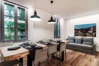 Just in Front - by Myhomeincomo Hotel di Cernobbio