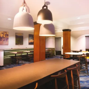 Fairfield Inn & Suites Redding