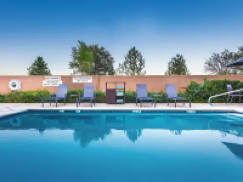 雷丁萬楓酒店及套房 雷丁酒店