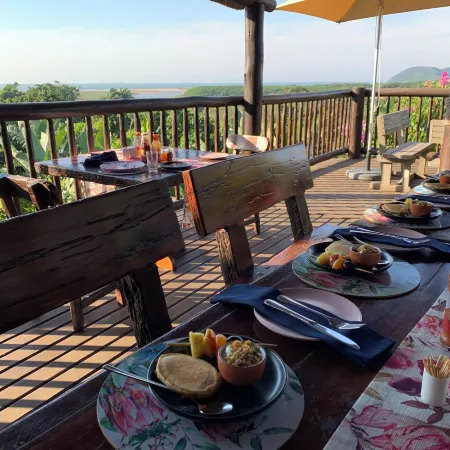 Ndiza Lodge and Cabanas