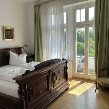 Jahrhunderthotel Leipzig Hotels near Probstheida