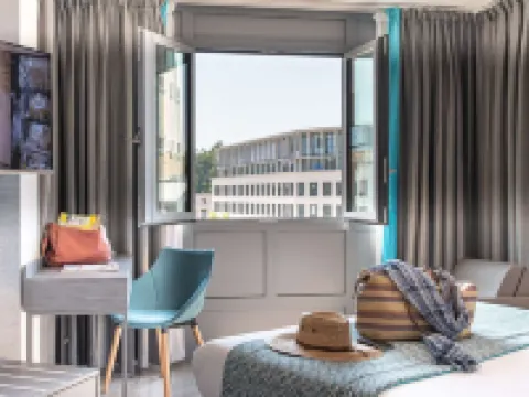 Hôtel Versailles Chantiers Hotels in Versailles