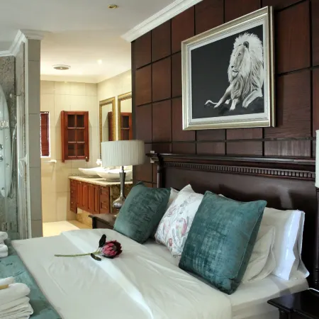 Prinshof Manor Guesthouse Отели рядом с достопримечательностью «Торговый центр West End Centre»