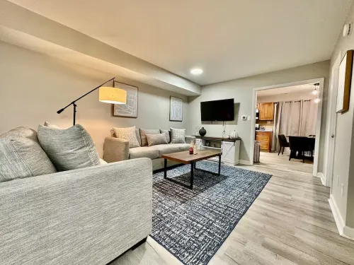2 Bed/1.5 Bath Apartment