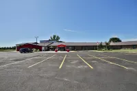 King Hotel - parking