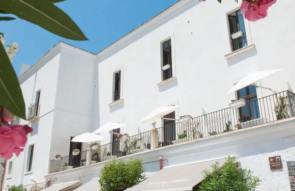 茵德里宮殿酒店