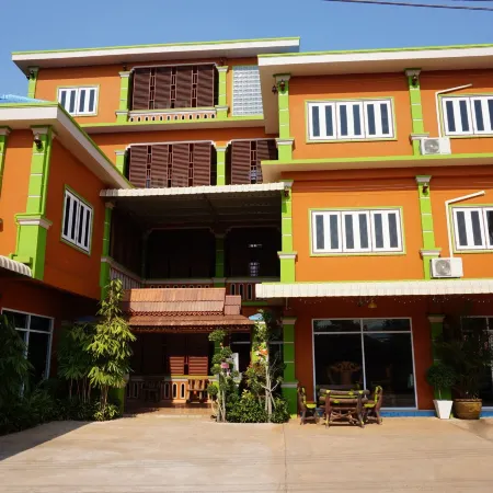 Phetphaylin Hotel