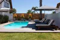 Canal Guest House - Waterfront Luxury B&B - Solar Powered Hotel a St Francis Bay