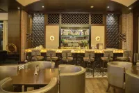 Goldfinch Hotel Delhi NCR - bar