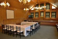 Eagle Mountain House and Golf Club Hotels in Jackson