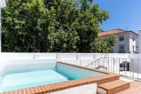 Limehome Evora Largo Dos Penedos Hôtels à : Evora