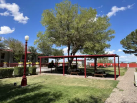 Super 8 by Wyndham Ft Stockton Hotel a 