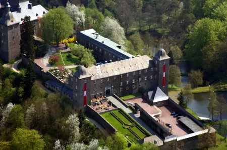 Hotel Und Restaurant Burg Schnellenberg