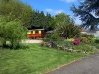 لا كليه ديه روليت كامبسايت Hotels near Basilique de Sainte Anne D'auray