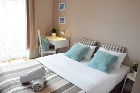 Blooms Inn - City Center Poznan by Friendly Apartments