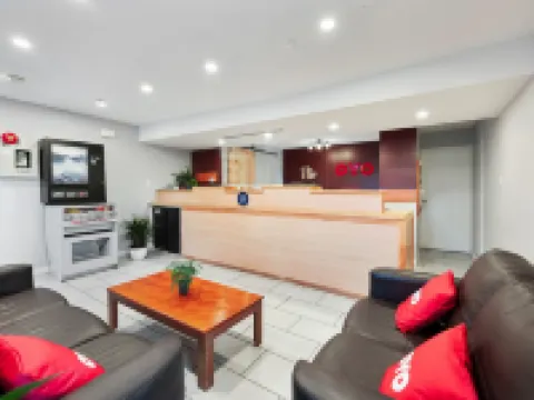 First Canada Hotel Cornwall Hwy 401 on Hoteles en Cornwall