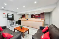 First Canada Hotel Cornwall Hwy 401 on